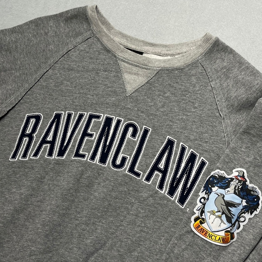 Harry Potter Ravenclaw Crest Sweatshirt Pullover Gray Universal Studios small